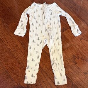 Caden Lane Cream Ribbed Footie with Tree Print
